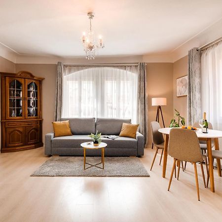 King'S Road Residence Praha Bagian luar foto