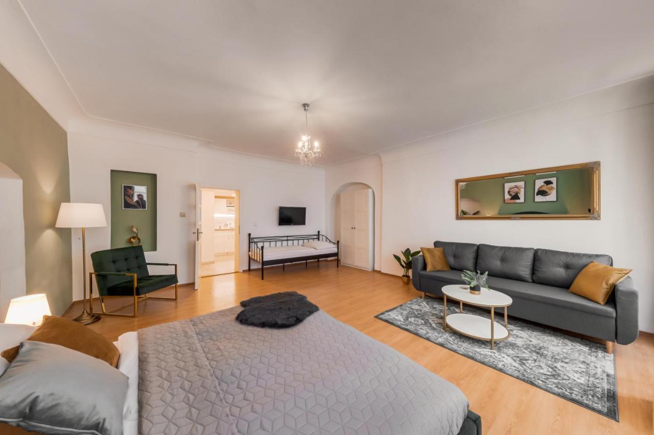 King'S Road Residence Praha Bagian luar foto