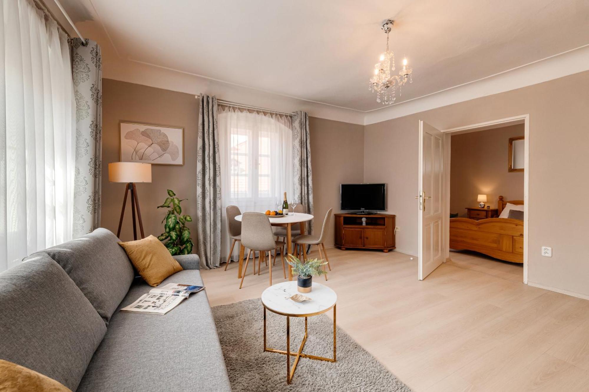 King'S Road Residence Praha Bagian luar foto